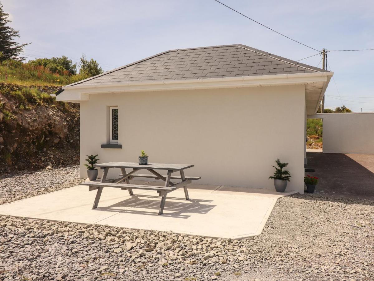 Coolnaharragill Lower Annexe Килларни Экстерьер фото